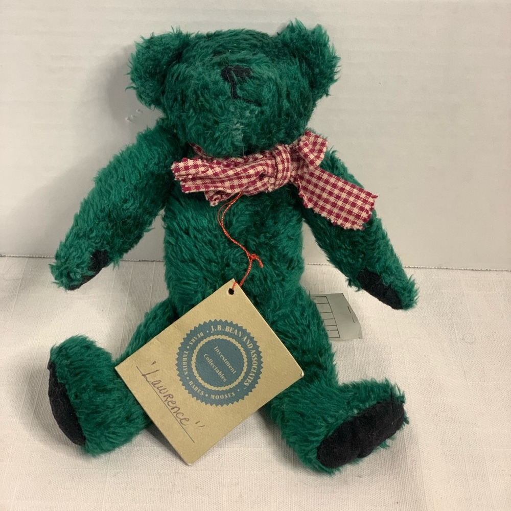 BOYDS BEARS |
JB Beans Collection. Green Teddy Bear with Hang Tag.